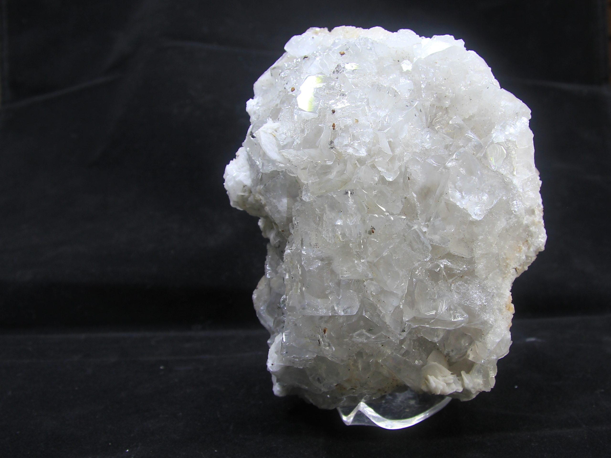 Colourless, partly transparent fluorite