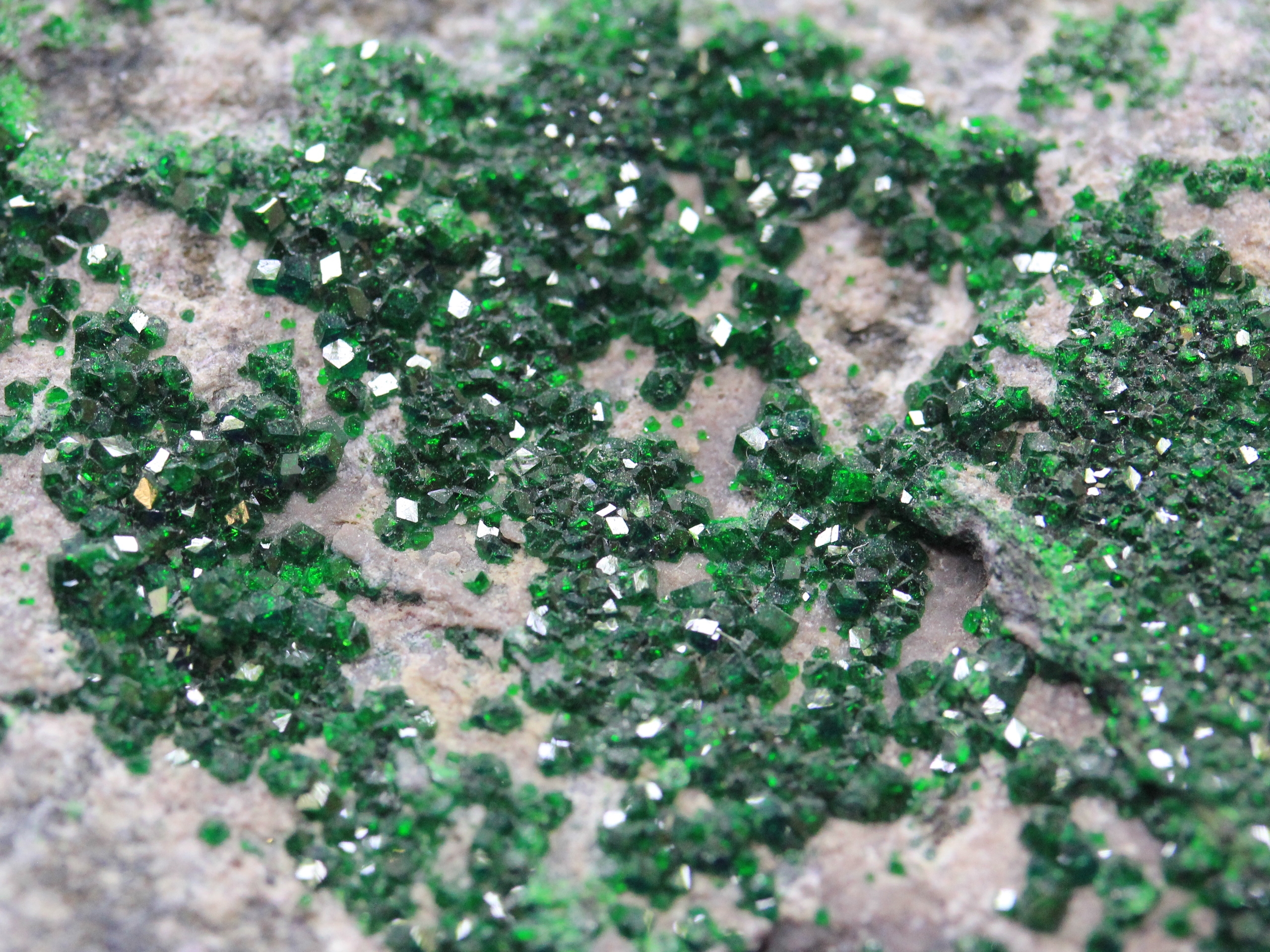 Emerald green uvarovite